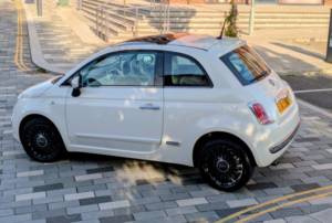 2013 Fiat 500 1.2 Lounge in White — image 6