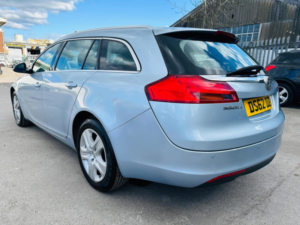2012 Vauxhall Insignia 2.0 Cdti Exclusiv Nav Sports Tourer Auto Euro 5 5dr in Silver — image 3