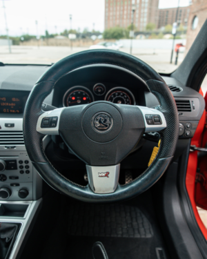 2006 Vauxhall Astra 2.0i 16v Vxr Sport Hatch 3dr Petrol Manual (221 G/km, 237 Bhp) in Red — image 2