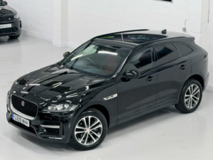 2019 Jaguar F-Pace 2.0 D180 R-Sport in Black — image 5