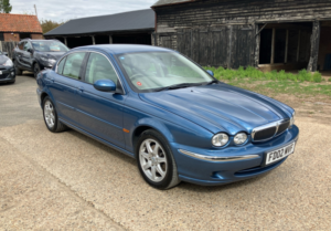2002 Jaguar X-Type 2.1 V6 Se Automatic in Green — image 2