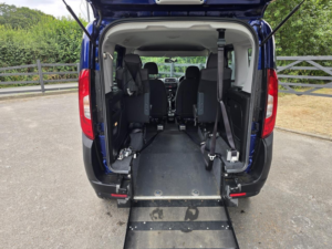 2019 Fiat Doblo 1.4 16v N1 Active Combi Van 4dr Petrol Manual L1 (172 G/km, 95 Bhp) in Blue — image 2