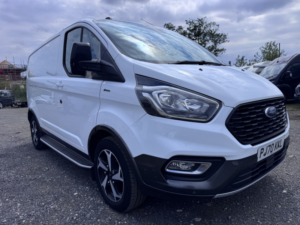 2021 Ford Transit Custom 2.0 Transit Custom Active Van 300. 1/2 Leather. 17 in White — image 2