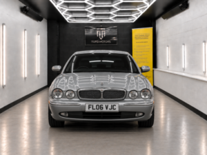 2006 Jaguar Xj 4.2 Xj8 Sovereign in Grey — image 2