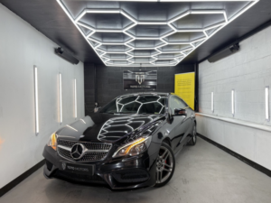 2015 Mercedes-Benz E Class 2.1 E220d Bluetec Amg Line in Black — image 3