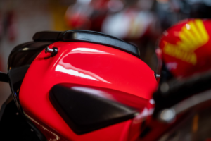 2000 Honda Vtr 1000 Vtr1000 Sp-1 Stunning Example in Red — image 4