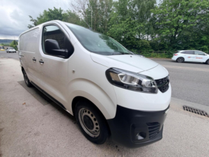 2022 Vauxhall Vivaro 1.5 Turbo D 2700 Dynamic L1 H1 Euro 6 (s/s) 6dr in White — image 3