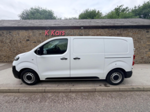 2022 Vauxhall Vivaro 1.5 Turbo D 2700 Dynamic L1 H1 Euro 6 (s/s) 6dr in White — image 6
