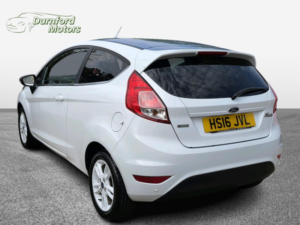 2016 Ford Fiesta 1.0 T Ecoboost Zetec White Edition in White — image 6