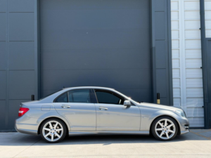 2012 Mercedes-Benz C Class 2.1 C200 Cdi Blueefficiency Sport G-Tronic+ Euro 5 (s/s) 4dr in Silver — image 4