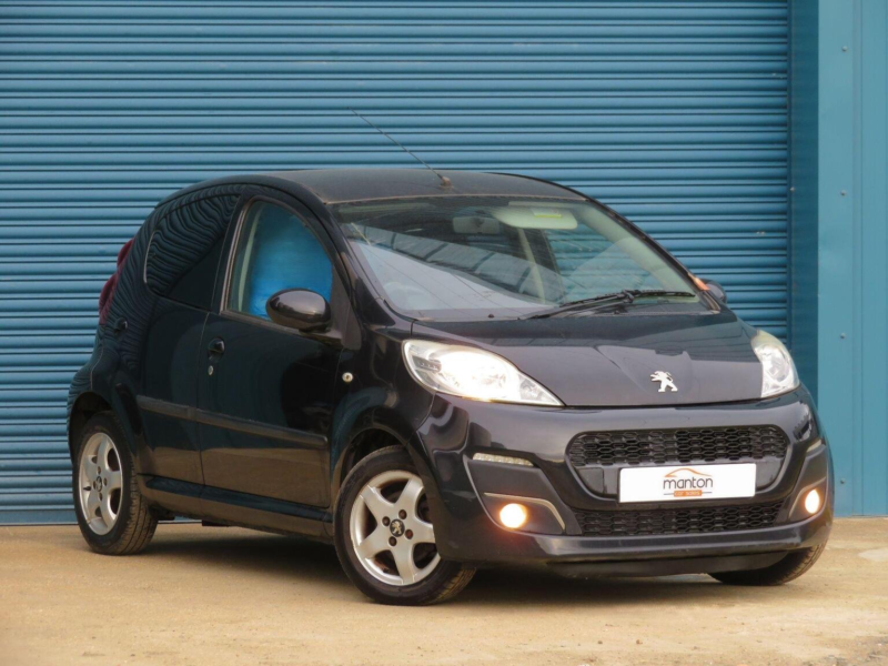 2013 Peugeot 107 1.0 12v Allure 2 Tronic Euro 5 5dr in Black — image 1