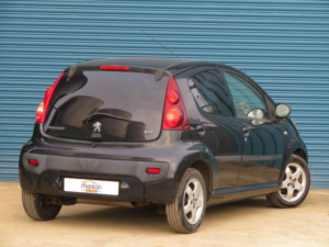 2013 Peugeot 107 1.0 12v Allure 2 Tronic Euro 5 5dr in Black — image 4