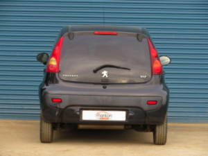 2013 Peugeot 107 1.0 12v Allure 2 Tronic Euro 5 5dr in Black — image 5