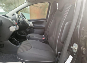 2013 Peugeot 107 1.0 12v Allure 2 Tronic Euro 5 5dr in Black — image 6