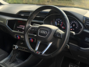 2021 Audi Q3 2.0 Tdi 40 S Line SUV 5dr Diesel S Tronic Quattro Euro 6 (s/s) (200 Ps) in Black — image 2