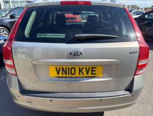 2010 Kia Ceed 1.6 Crdi 3 Sports Wagon Auto Euro 4 5dr in Silver — image 5
