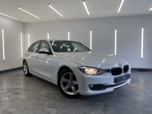 2012 BMW 3 Series 2.0 318d Se Saloon in White — image 2