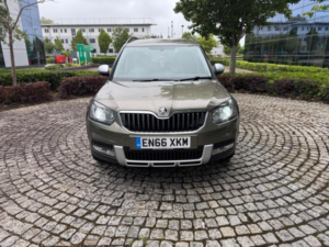2017 Skoda Yeti 1.2 Tsi Se L Outdoor DSG Euro 6 (s/s) 5dr in Green — image 2