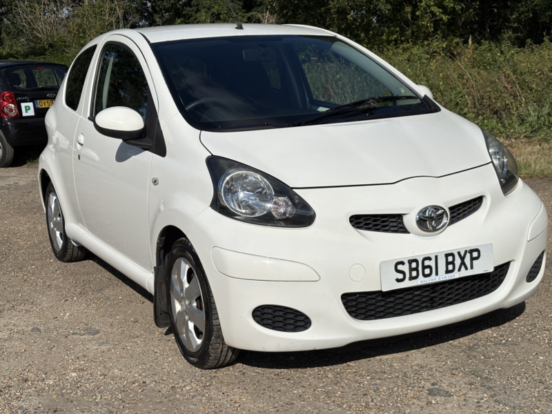 2011 Toyota Aygo 1.0 Vvt-I Go in White — image 1