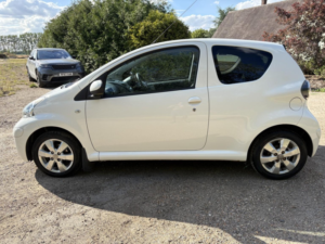 2011 Toyota Aygo 1.0 Vvt-I Go in White — image 6