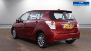 2018 Toyota Verso 1.6 V-Matic Icon Euro 6 5dr (7 Seat) in Red — image 4
