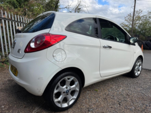 2012 Ford Ka 1.2 Titanium Euro 5 3dr in White — image 6