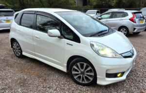 2012 Honda Fit 1.5l Hybrid-Rs Sports Edition- Ulez/caz Pass- Free 24months Gold Warranty & 12months Aa Breakdown Cover in White — image 2
