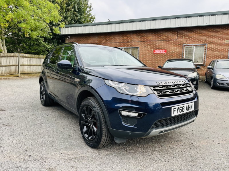 2018 Land Rover Discovery Sport 2.0 Td4 Se Tech in Blue — image 1