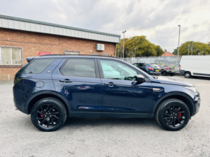 2018 Land Rover Discovery Sport 2.0 Td4 Se Tech in Blue — image 5