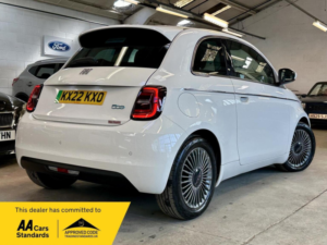 2022 Fiat 500e 42kwh Icon Auto 3dr in White — image 4