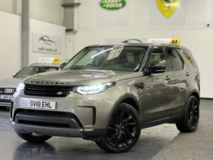 2018 Land Rover Discovery 3.0 Td V6 Hse Luxury in Silver — image 4