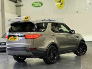 2018 Land Rover Discovery 3.0 Td V6 Hse Luxury in Silver — image 6