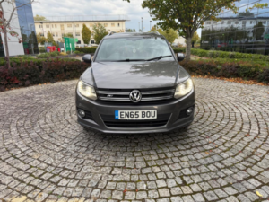 2015 Volkswagen Tiguan 2.0 Tdi Bluemotion Tech R-Line Edition DSG 4WD Euro 6 (s/s) 5dr in Grey — image 2