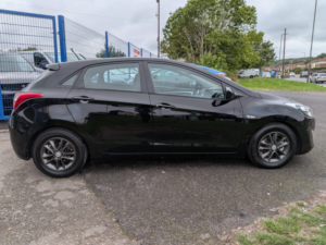 2013 Hyundai I30 1.6 Crdi Blue Drive Active in Black — image 5