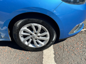 2013 Renault Grand Scenic 1.5 Dci Energy Dynamique Tomtom in Blue — image 5