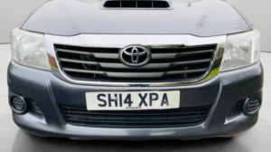 2014 Toyota Hilux 2.5 D-4d Active 4WD Euro 5 4dr in Grey — image 2