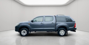 2014 Toyota Hilux 2.5 D-4d Active 4WD Euro 5 4dr in Grey — image 4
