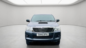 2014 Toyota Hilux 2.5 D-4d Active 4WD Euro 5 4dr in Grey — image 6