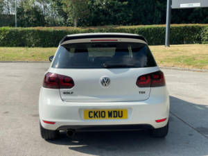 2010 Volkswagen Golf 1.6 Tdi Bluemotion Euro 5 (s/s) 5dr in White — image 6