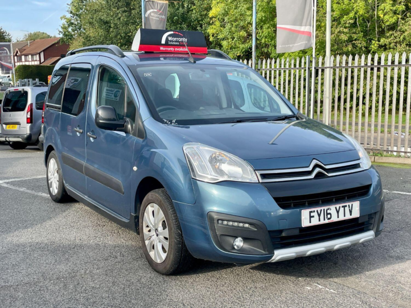 2016 Citroen Berlingo 1.6 Bluehdi Xtr in Blue — image 1