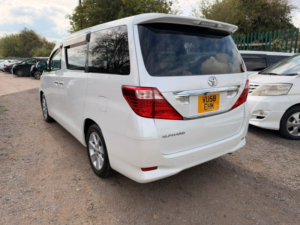 2008 Toyota Alphard 240g 7 Seats in White — image 4