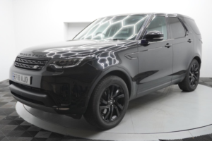 2018 Land Rover Discovery 2.0 Si4 Hse Auto 4WD Euro 6 (s/s) 5dr in Black — image 2