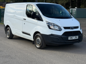 2017 Ford Transit Custom 2.0 Tdci 270 Panel Van 5dr Diesel Manual L1 H1 (157 G/km, 104 Bhp) in White — image 3