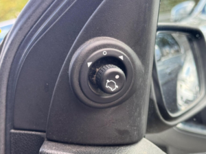 2004 Ford Fusion 1.4 2 5dr in Grey — image 3
