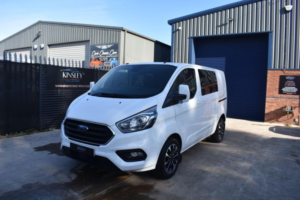 2018 Ford Transit Custom 2.0 320 Ecoblue Limited Crew Van L1 H1 Euro 6 5dr (6 Seat) in White — image 4