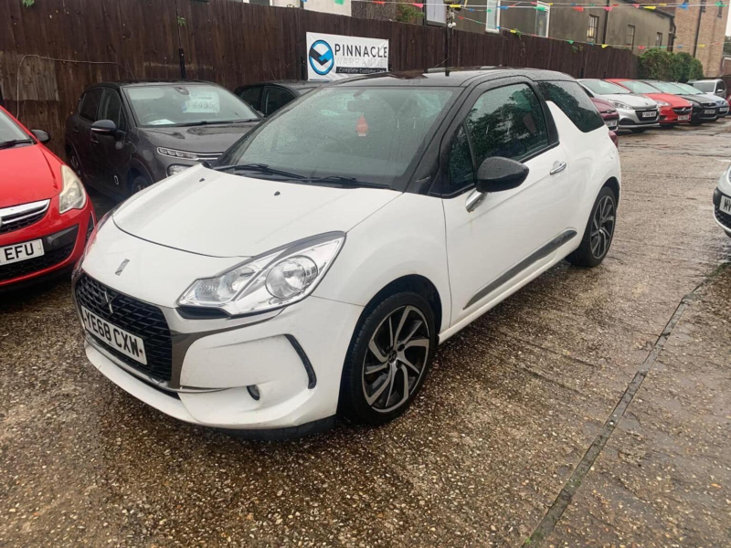 2018 Ds Automobiles Ds 3 1.6 Bluehdi Connected Chic Euro 6 (s/s) 3dr in White — image 1