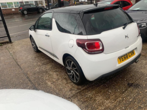 2018 Ds Automobiles Ds 3 1.6 Bluehdi Connected Chic Euro 6 (s/s) 3dr in White — image 5