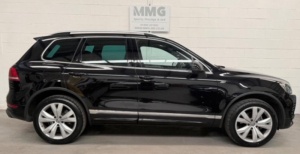 2014 Volkswagen Touareg 3.0 Tdi V6 Bluemotion Tech R-Line Tiptronic 4WD Euro 5 (s/s) 5dr in Black — image 6