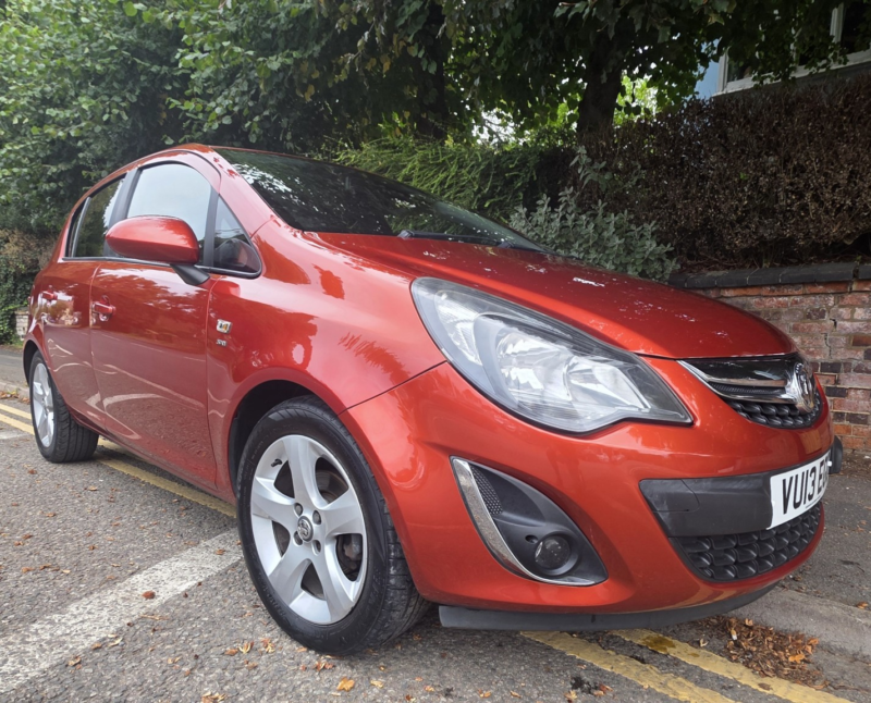 2013 Vauxhall Corsa 1.4 16v Sxi in Orange — image 1