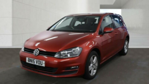 2015 Volkswagen Golf 1.6 Tdi Bluemotion Tech Match DSG Euro 5 (s/s) 5dr in Red — image 3